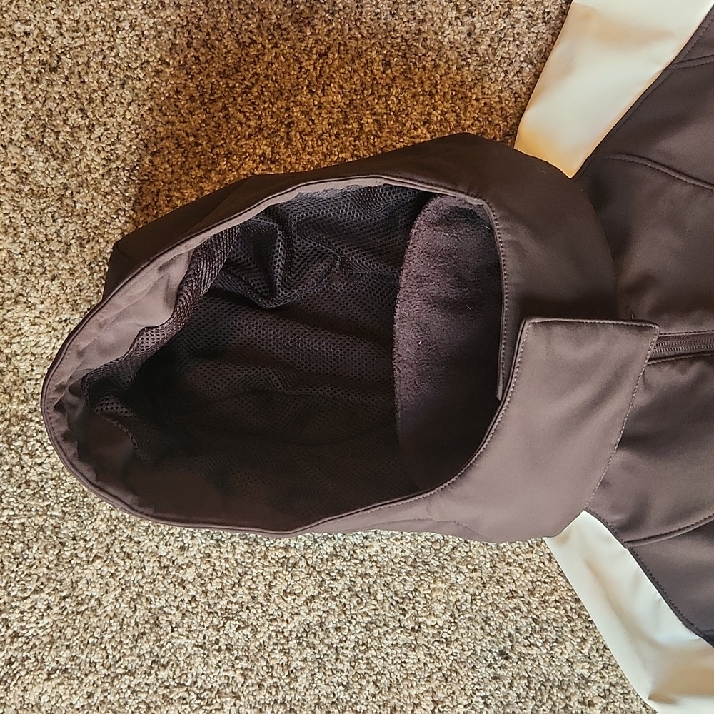 Predator | Brown & White Soft Shell Jacket - Picture 4 of 13